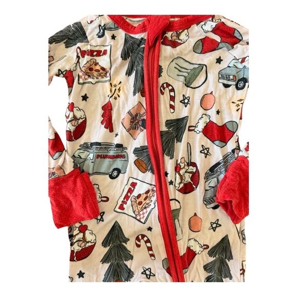 Home Alone Convertible Onesie 6-12 M - Picture 2 of 5